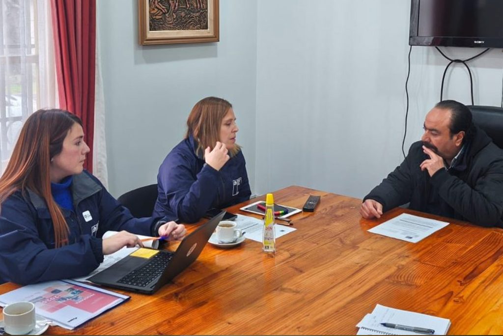 Comuna de Peralillo ingresa a la red local de apoyos y cuidados de Seremi MIDESO